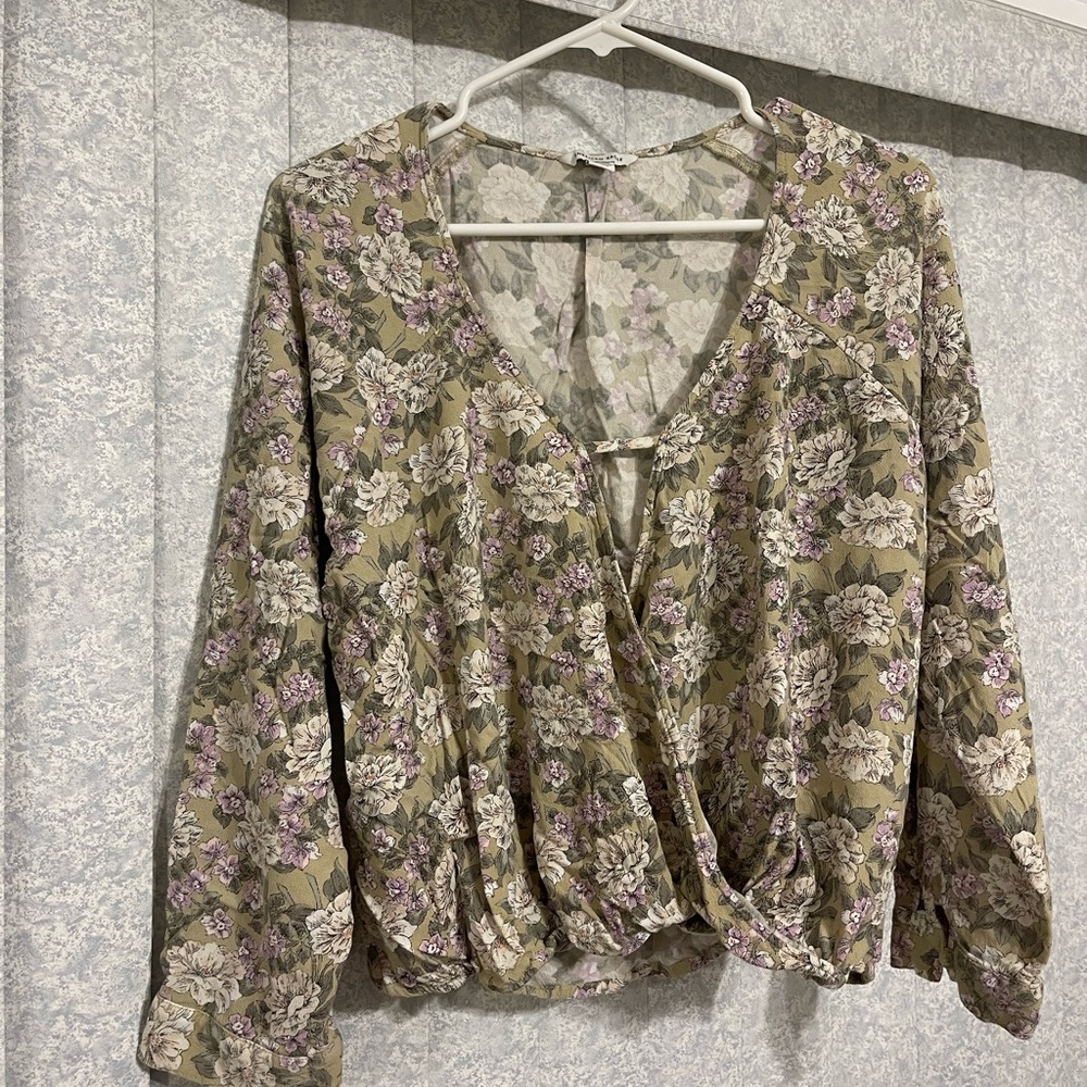 American Eagle Outfitters Cream and Brown Relaxed Tie Front Blouse